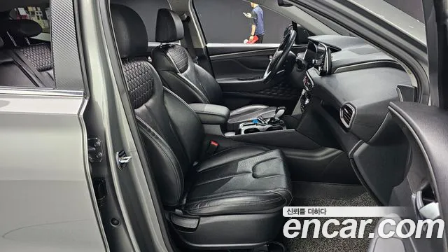 Hyundai Santa Fe 2018 thumb 7