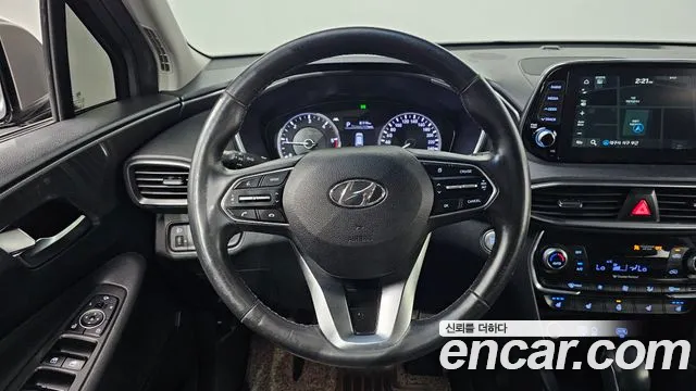 Hyundai Santa Fe 2018 thumb 8