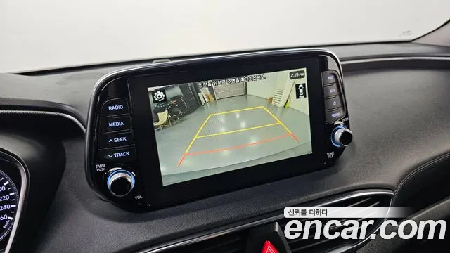 Hyundai Santa Fe 2018 thumb 6
