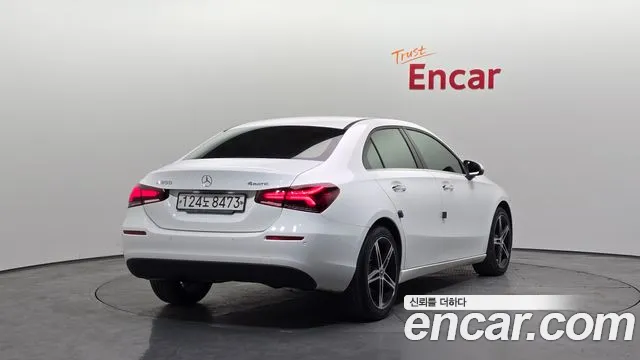 Mercedes-Benz A-Class 2020 thumb 8