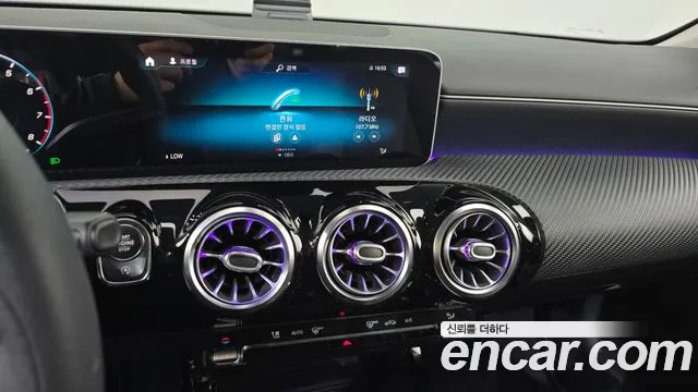 Mercedes-Benz A-Class 2020 thumb 7