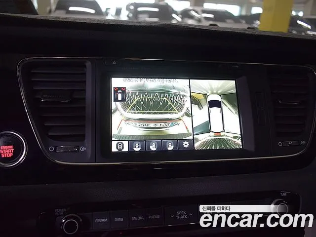 Kia Carnival 2015 thumb 9
