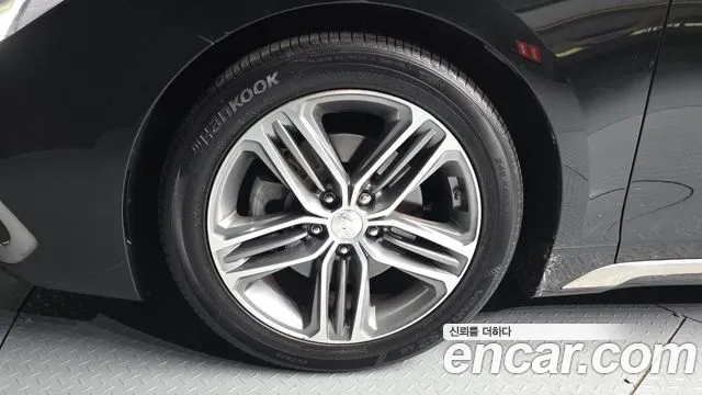 Hyundai Grandeur 2018 thumb 11