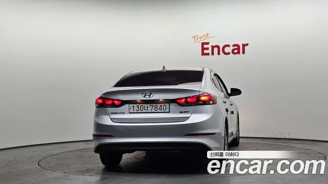 Hyundai Avante 2015 thumb 4
