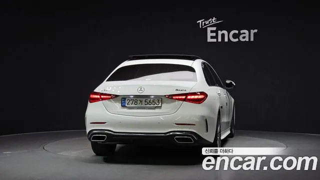 Mercedes-Benz C-Class 2023 thumb 11