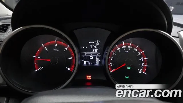 KGM Tivoli 2015 thumb 7