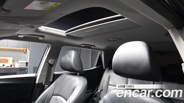 KGM Tivoli 2015 thumb 4
