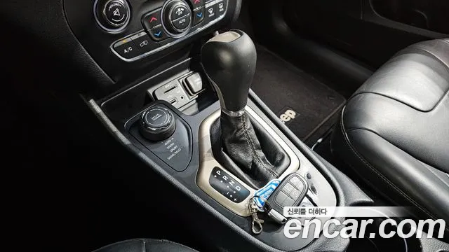 Jeep Cherokee 2015 thumb 3