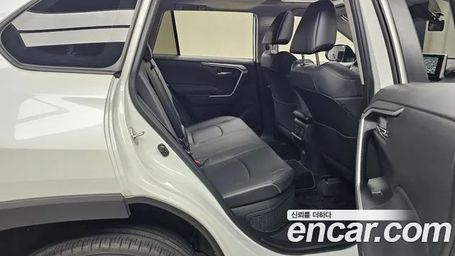 Toyota RAV4 2024 thumb 4