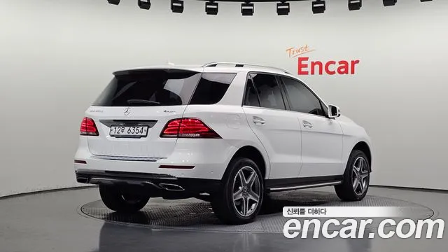 Mercedes-Benz GLE-Класс 2018 thumb 2