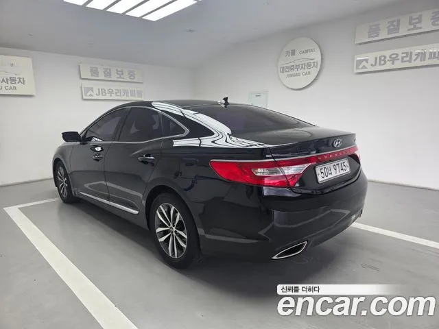 Hyundai Grandeur 2011 thumb 2