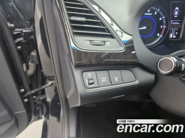 Hyundai Grandeur 2011 thumb 6