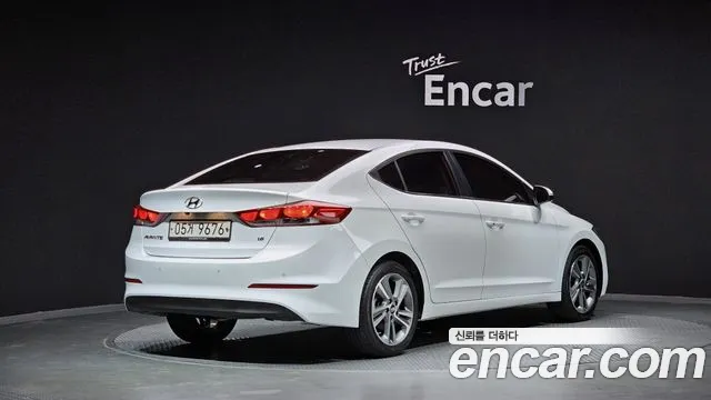 Hyundai Avante 2017 thumb 5