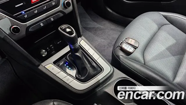 Hyundai Avante 2017 thumb 6