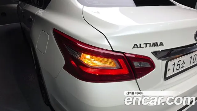 Nissan Altima 2018 thumb 6