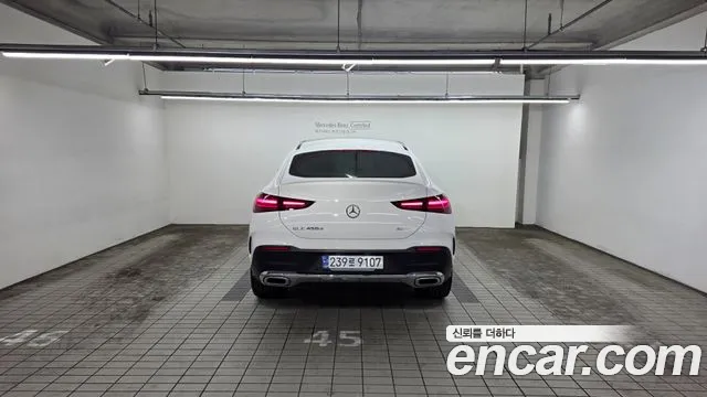 Mercedes-Benz E-Класс 2023 thumb 9