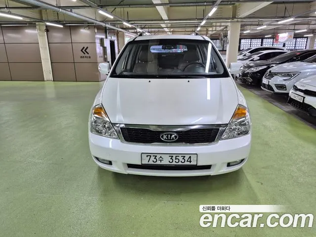 Kia Canival 2012 thumb 6