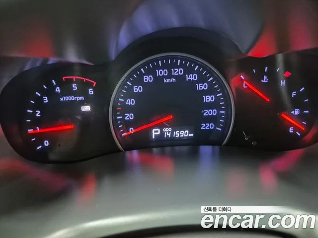 Kia Canival 2012 thumb 12