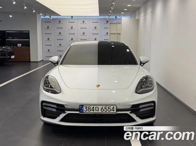 Porsche Panamera 2023 thumb 4