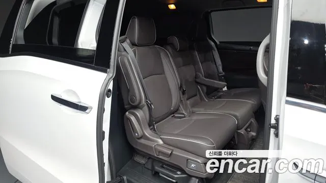 Honda Odyssey 2023 thumb 2