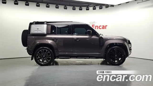 Land Rover Defender 2025 thumb 8