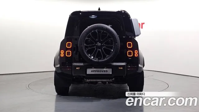 Land Rover Defender 2025 thumb 12