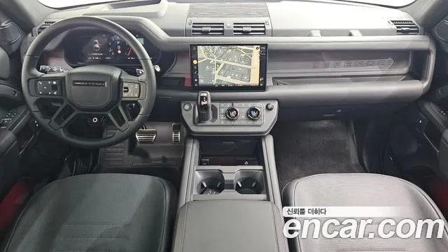 Land Rover Defender 2025 thumb 4