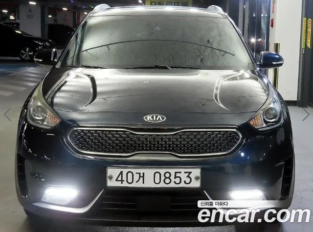 Kia Niro 2016 thumb 12