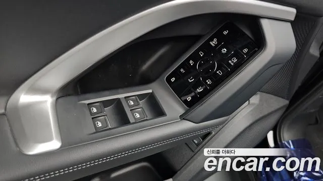 Audi Q5 2025 thumb 9