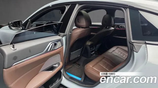 BMW 4 серии 2023 thumb 11