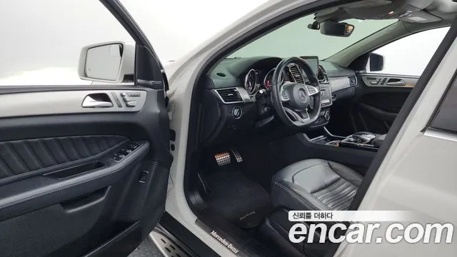 Mercedes-Benz GLE-Класс 2017 thumb 8