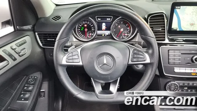 Mercedes-Benz GLE-Класс 2017 thumb 5