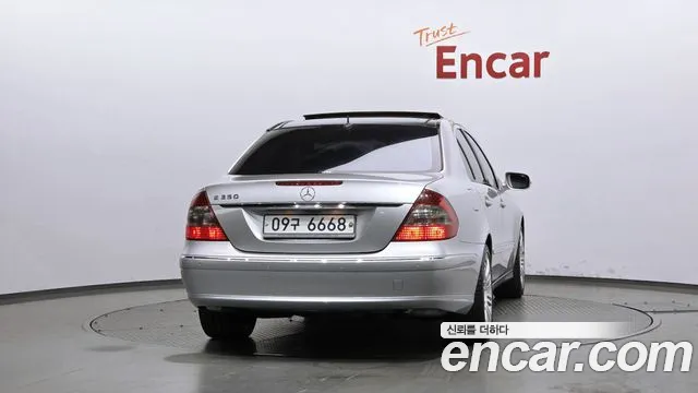 Mercedes-Benz E-Класс 2007 thumb 8