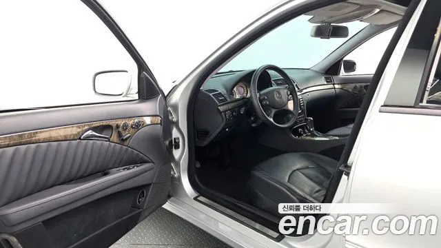 Mercedes-Benz E-Класс 2007 thumb 5