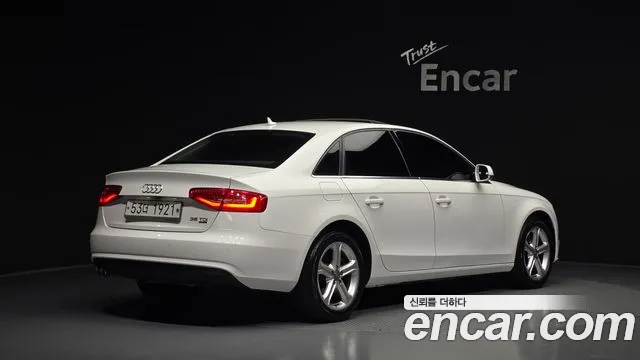 Audi A4 2015 thumb 10