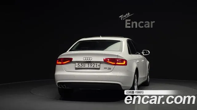 Audi A4 2015 thumb 7