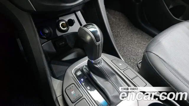 Hyundai Санта Фе 2013 thumb 12