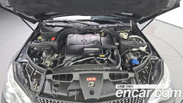 Mercedes-Benz E-Class 2015 thumb 3
