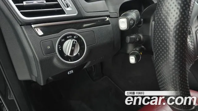 Mercedes-Benz E-Class 2015 thumb 9