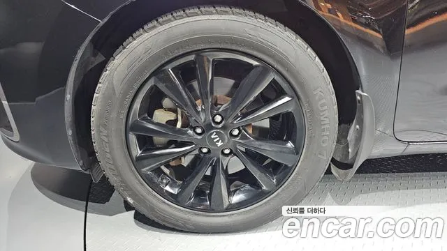 Kia Carnival 2018 thumb 9