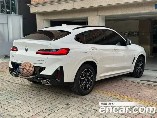 BMW X4 2023 thumb 6