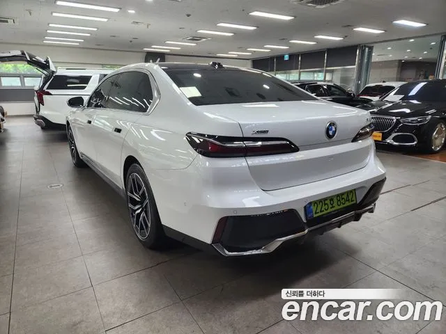BMW 7 серии 2026 thumb 10