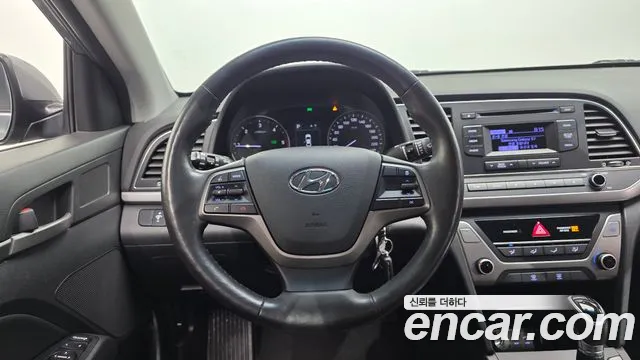 Hyundai Avante 2017 thumb 4