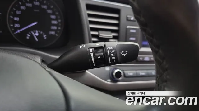 Hyundai Avante 2017 thumb 12