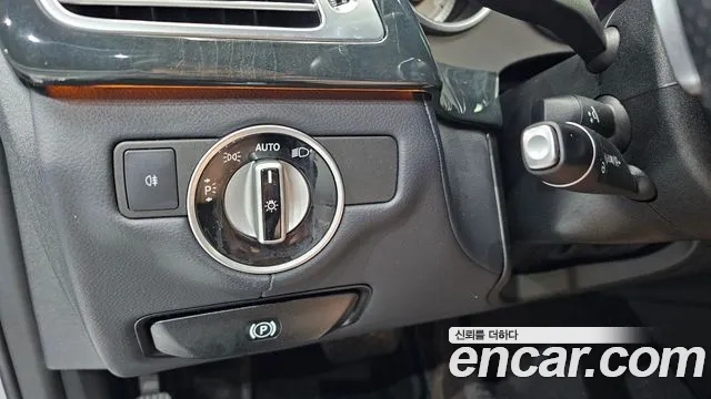 Mercedes-Benz CLS 2015 thumb 8