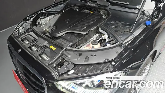 Mercedes-Benz S-Class 2025 thumb 9