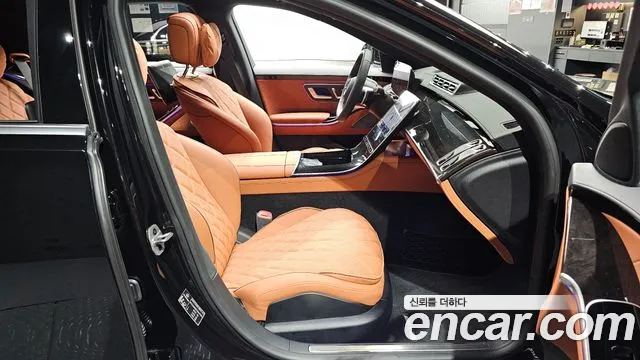 Mercedes-Benz S-Class 2025 thumb 5