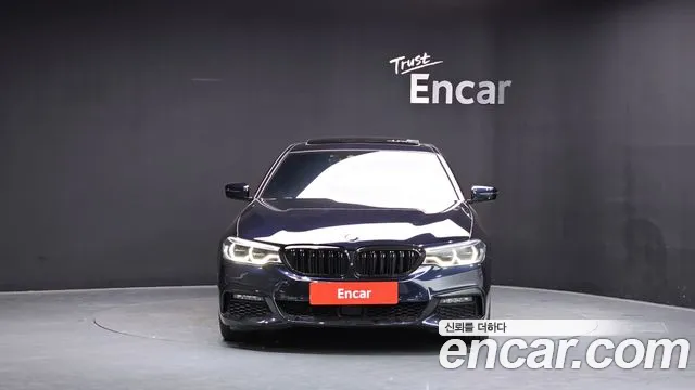 BMW 5 серии 2019 thumb 6