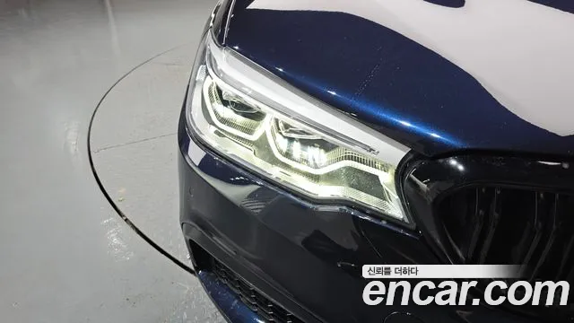 BMW 5 серии 2019 thumb 2