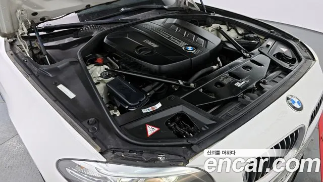 BMW 5 серии 2013 thumb 4